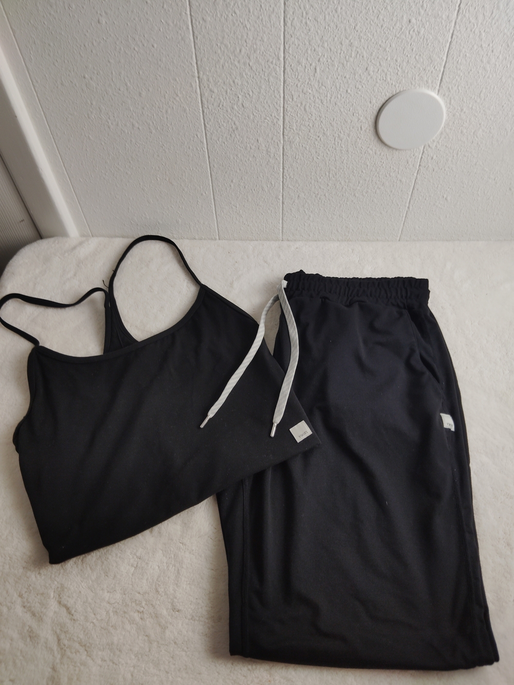 Vuori Set Sz Small Black 25"